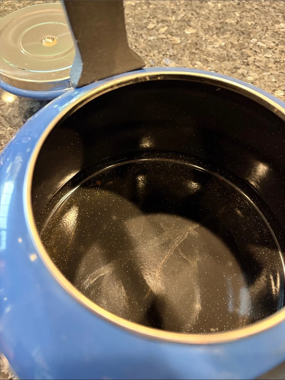 Le Creuset good very